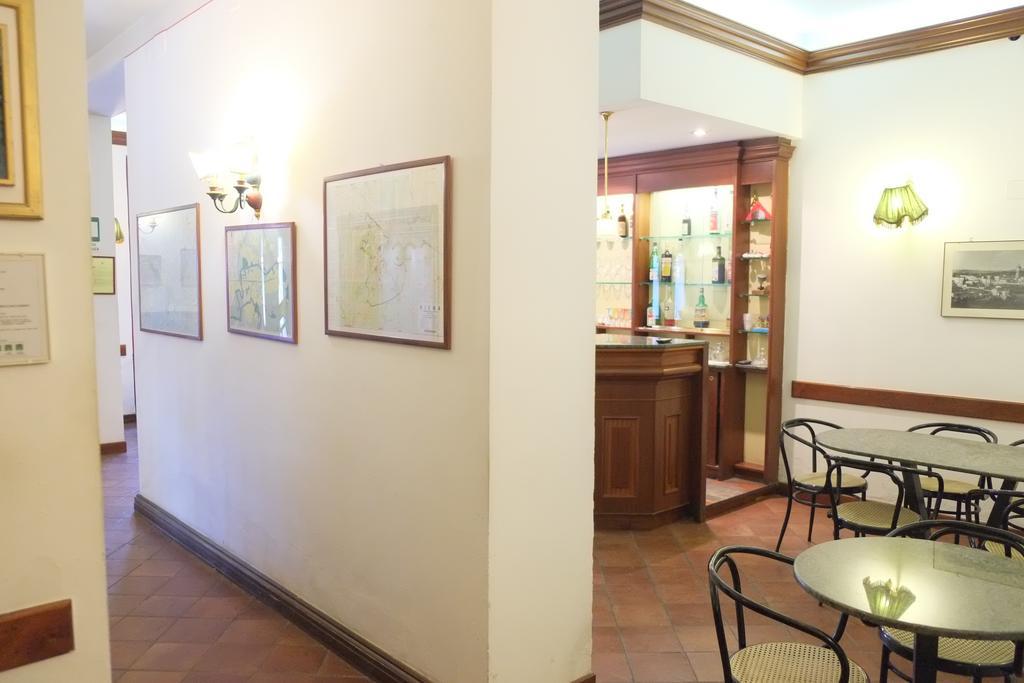Albergo Italia Di Nardi Renzo & C Snc Poggibonsi Extérieur photo