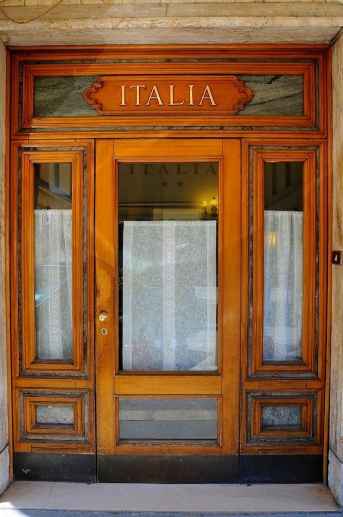 Albergo Italia Di Nardi Renzo & C Snc Poggibonsi Extérieur photo
