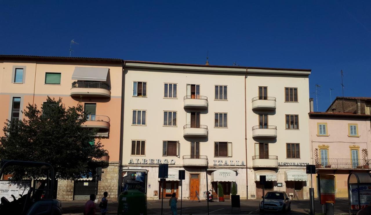 Albergo Italia Di Nardi Renzo & C Snc Poggibonsi Extérieur photo
